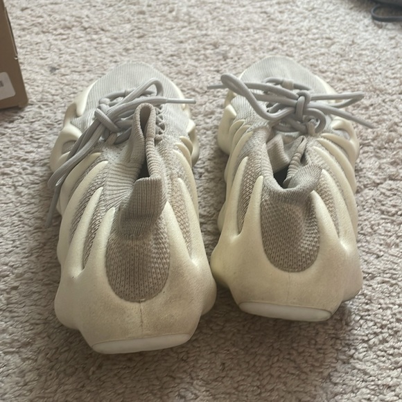 AUTHENTIC ADIDAS YEEZY 450(CLOUD WHITE)